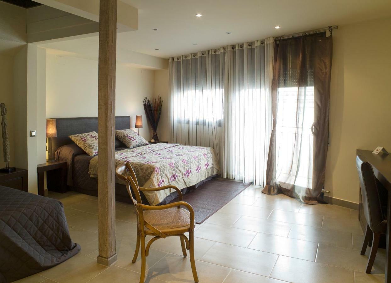 Hotel Calabria La Garriga Buitenkant foto